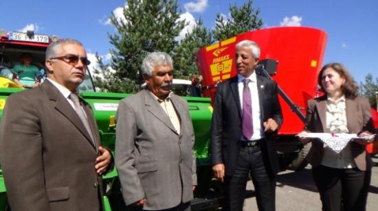 Kars'ta 2,5 Trilyonluk Makine Ve Ekipman Dağıtımı Yapıldı