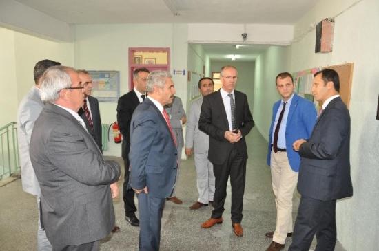 Yerköy Kaymakamı Şengök Ve İl Milli Eğitim Müdürü Saim Kuş Okulları İnceledi