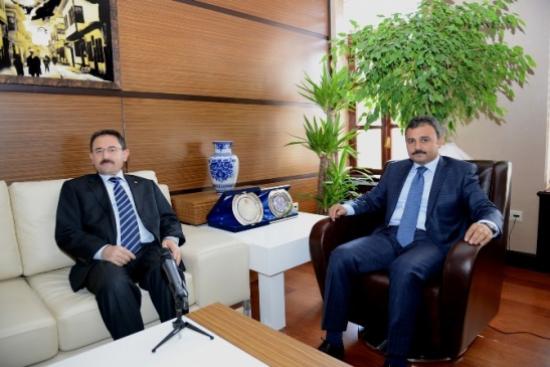 Vali Başköy'den Başkan Külcü'ye Veda Ziyareti