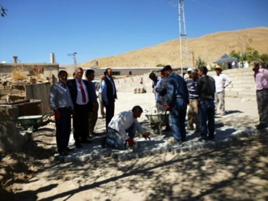 Adilcevaz Belediyesi Yol Çalışmalarına Başladı