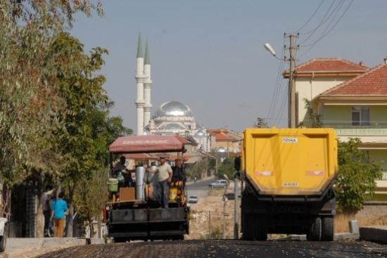 Karaman Belediyesi Üst Yapı Çalışmalarına Devam Ediyor