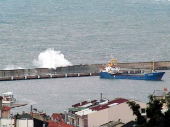 Balığa Çıkan 2 Tekne Fırtınaya Yakalandı