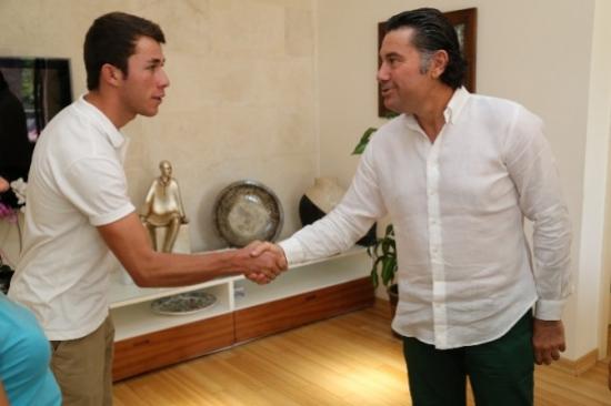 Başkan Kocadon Başarılı Sporcuyu Tebrik Etti