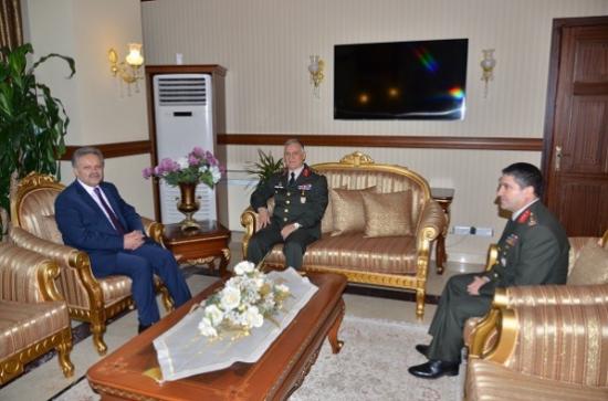 3.ordu Komutanı Orgeneral Dündar Erzincan Valisi Süleyman Kahramanı Ziyaret Etti