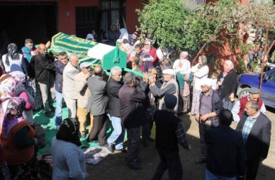 'poşetçi Dede' Toprağa Verildi