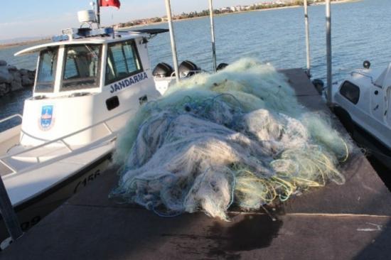 Beyşehir Gölündeki Yasak Misina Ağlar Toplandı