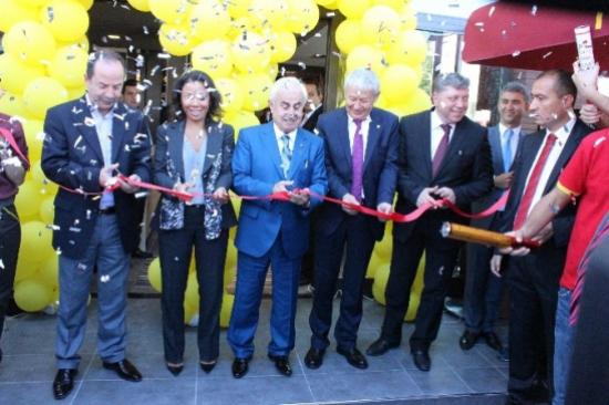 Mcdonald's Edirne'deki İlk Restoranını Açtı