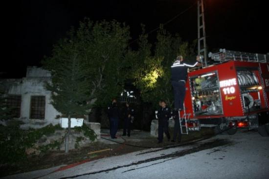 Bağ Evindeki Yangın Korkuttu