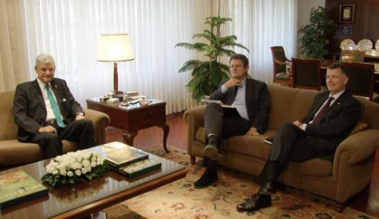 Bakan Bozkır İngiltere Ve İsveç Büyükelçilerini Kabul Etti