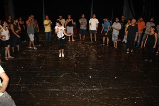 Adana Devlet Tiyatrosu 8 Ekim'de ''perde'' Diyecek