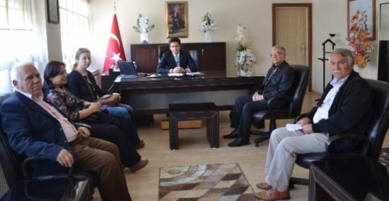 Chp Kula Yönetiminden Kaymakama Veda Ziyareti