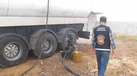 Gümrük Ekiplerinden Kaçak Akaryakıt Operasyonu