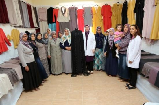 Şehitkamilli Bayanlar Kendi Bayramlıklarını Kendileri Dikiyor