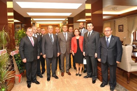 Çorum Tso'dan Vali Karaya Kutlama Ziyareti