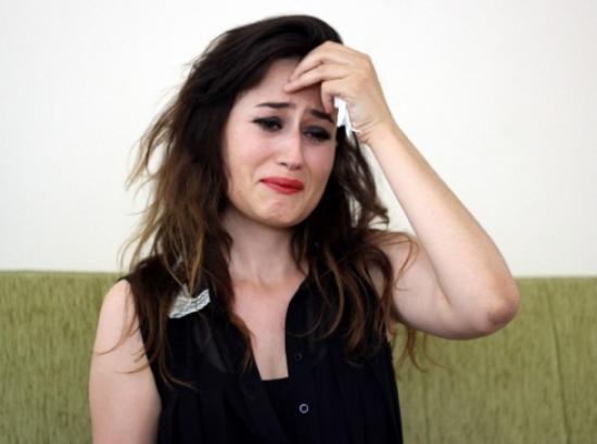 Saç Rengi Nedeniyle Sınava Giremeyen Geç Kızın Sahtecilik Yapmadığı Saptandı