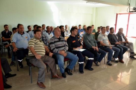 İtfaiye Erlerine Doğalgaz Yangınları Eğitimi