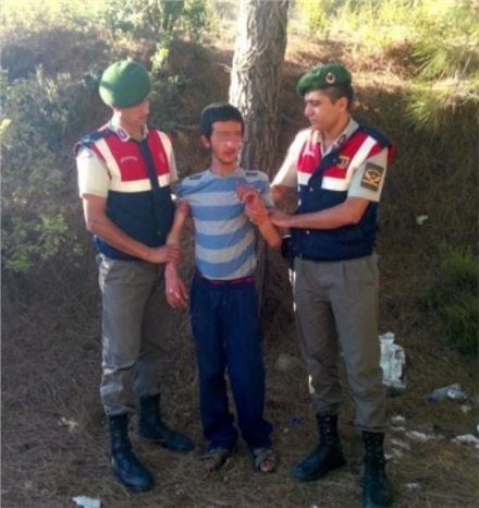 Alanya'da Kayıp Genci Jandarma Buldu