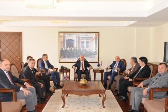 Vali Şahin'e Ziyaretler