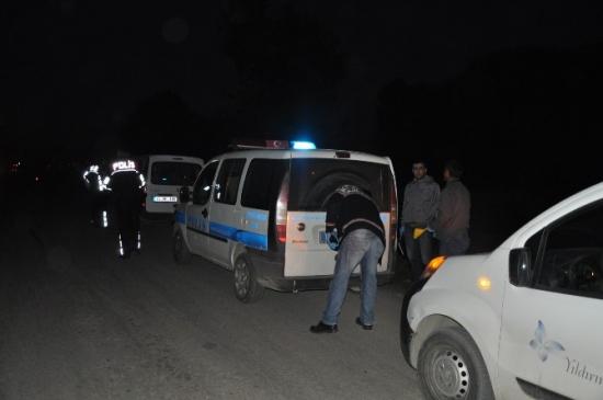 Polisten Kaçarken Takla Attılar