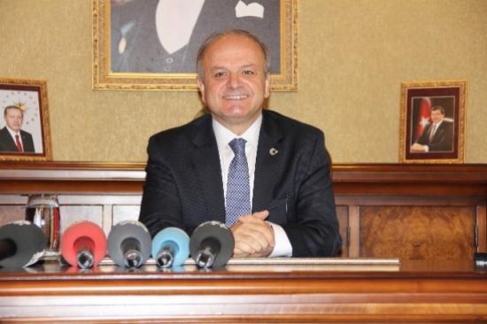 Mersin'in Yeni Valisi Özdemir Çakacak Görevine Başladı