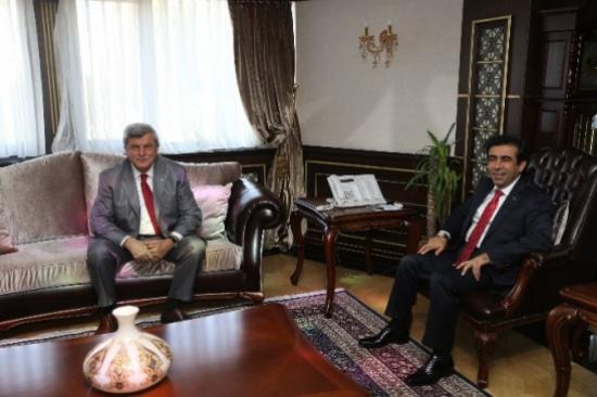 Başkan Karaosmanoğlu'dan Vali Güzeloğlu'na 'hoş Geldin' Ziyareti
