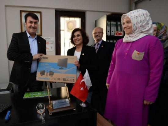 Altıparmak Sakinleri Camilerini Geri İstiyor