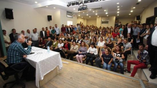 Bayraklı Belediyesi'nde Mutlu Bayramlaşma