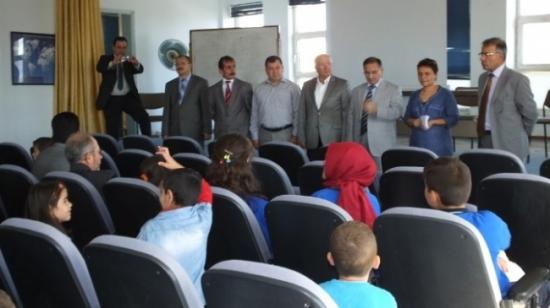 Burhaniye'de Bayram Öncesi 290 Öğrenci Sevindirildi