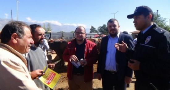 Polisten hayvan pazarında sahte para uyarısı!