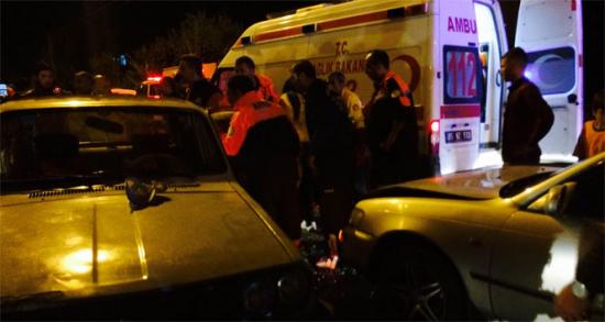 Van'da trafik kazası; 2 yaralı!