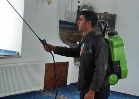 Camiler Gül Suyu İle Yıkandı