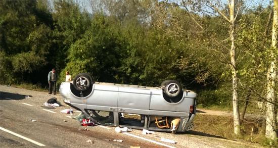 Minibüs takla attı: 7 yaralı!