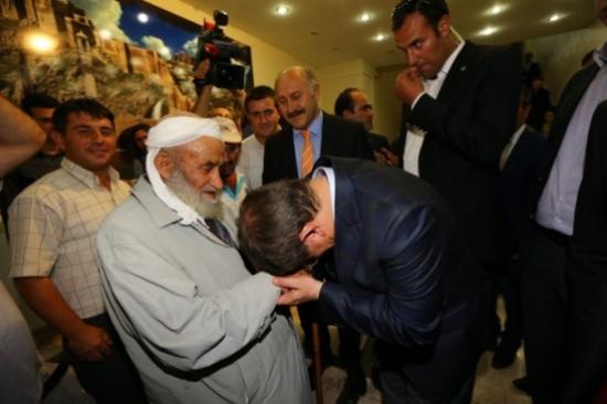 Dışişleri Bakanı Ahmet Davutoğlu Bayburtta