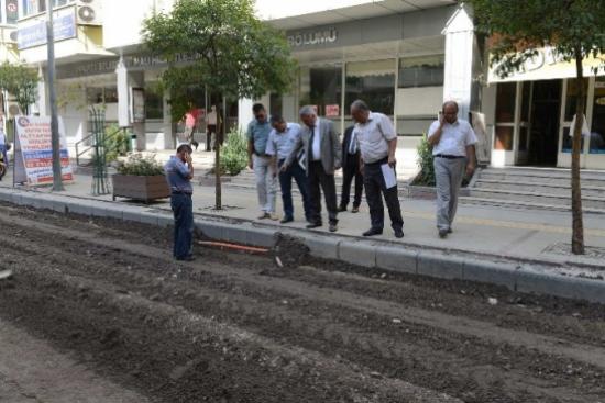 Isparta'da Dayanıklı Asfalt Kaplama Çalışmaları Hızla Devam Ediyor