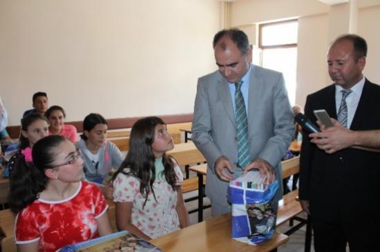 Isparta'da Yeni Ders Yılı Törenle Başladı