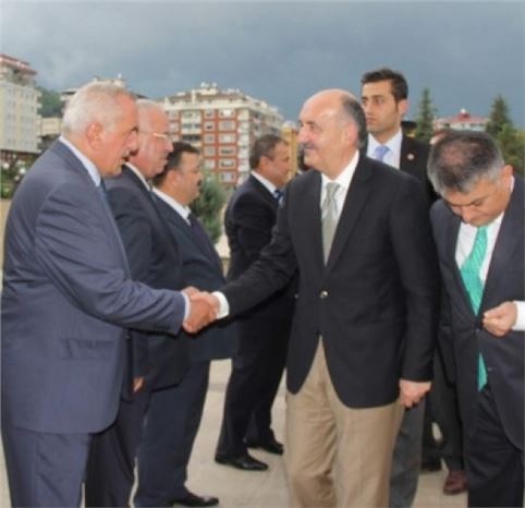 Sağlık Bakanı Müezzinoğlu Rize'de