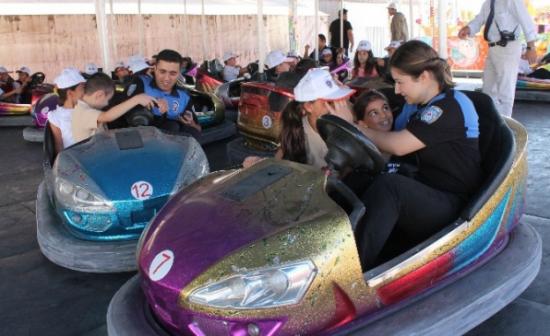 Çocuklar İlk Defa Lunaparkla Tanıştı