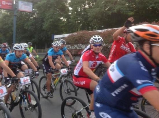 Yalovalı Dağ Bisikleti Sporcusu Üsküp'te Birinci Oldu