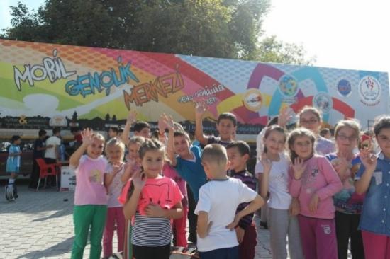 Mobil Gençlik Merkezi Tır'ı Yalova'ya Geldi