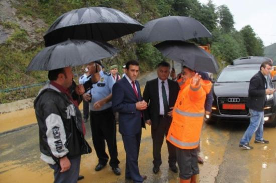 Rize'deki Sağanak Yağış