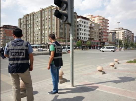 Polis Sokak Çocuklarıyla Mücadele Başlattı