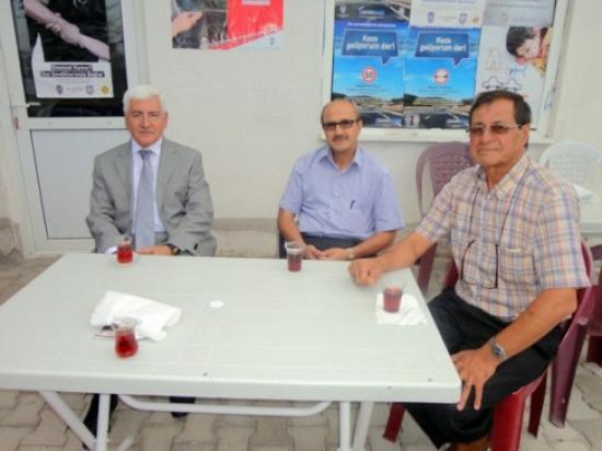 Vali Koca Güvenli Yolculuk Ve Dostluk Çayı İçin 5 Dakika Mola Verdi