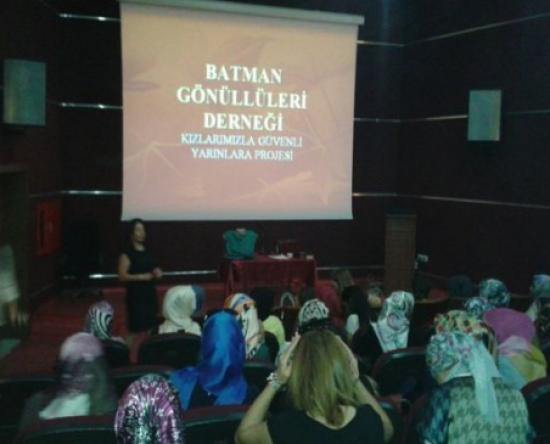Batman Gönüllüleri Derneği'nden Kadınlara Yönelik Etkinlik
