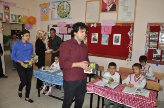 Okulda 'kahvaltımı Yaptım Meyvem Çantamda' Projesi