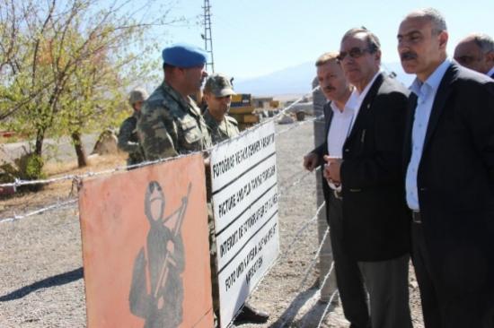 Chp Heyeti İle Askerler Arasında Gerginlik