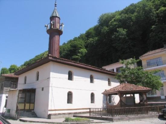 Vakıflar İki Eseri Daha Ayağa Kaldırıyor