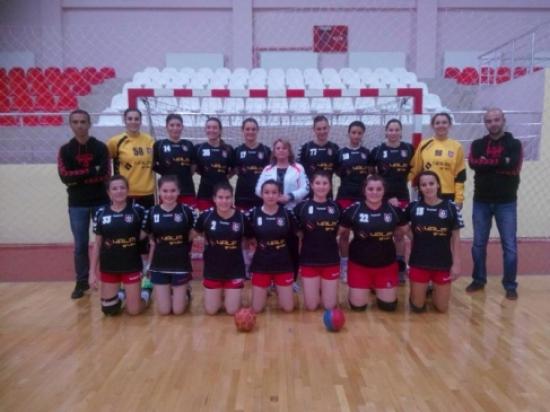 Hentbolda Bayanlar Uşak'ın Yüzünü Güldürdü