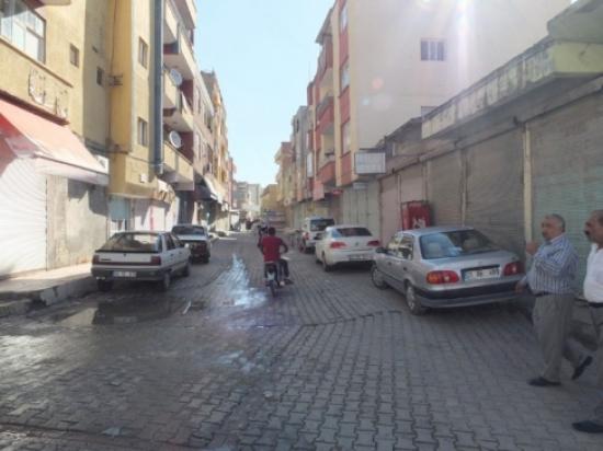 Suruç'ta Esnaf Kepenk Kapattı