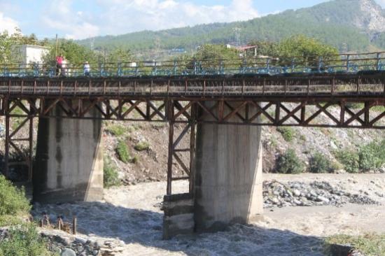 Dörtyol'da Yağışlar Yollarda Hasara Neden Oldu