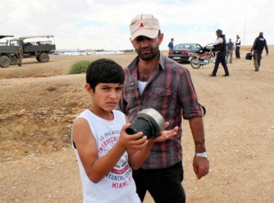 Düşen Havan Topunun Parçalarını Getirdiler